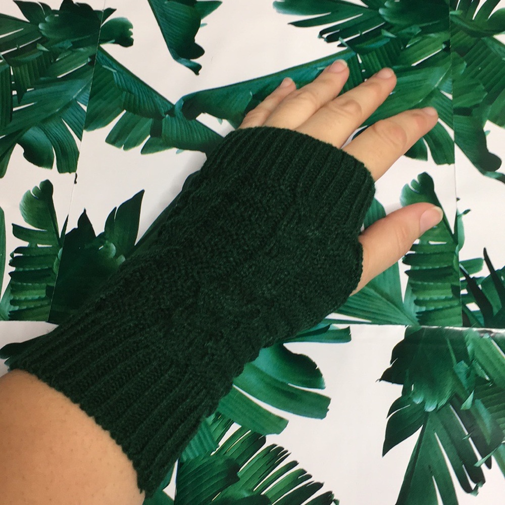 Dark Green Hand Warmers - Picture 4 of 7
